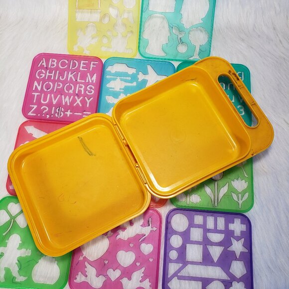 1990's Vintage Tupperware stencils alphabet lunch box and stencils set - Picture 1 of 6